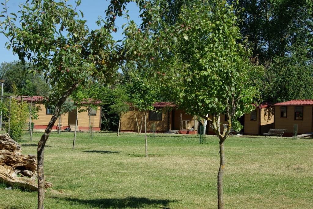 Bungalows Granja Escuela Arlanzón Exterior foto
